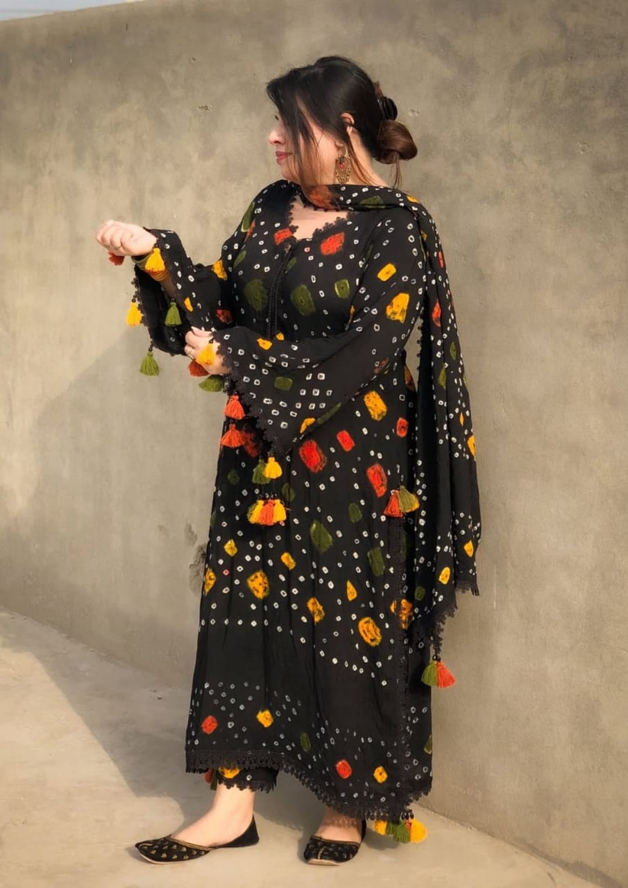 Linen Black Chunri Suit