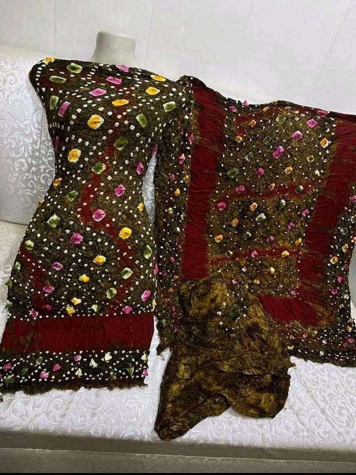 Linen Chunri Suit